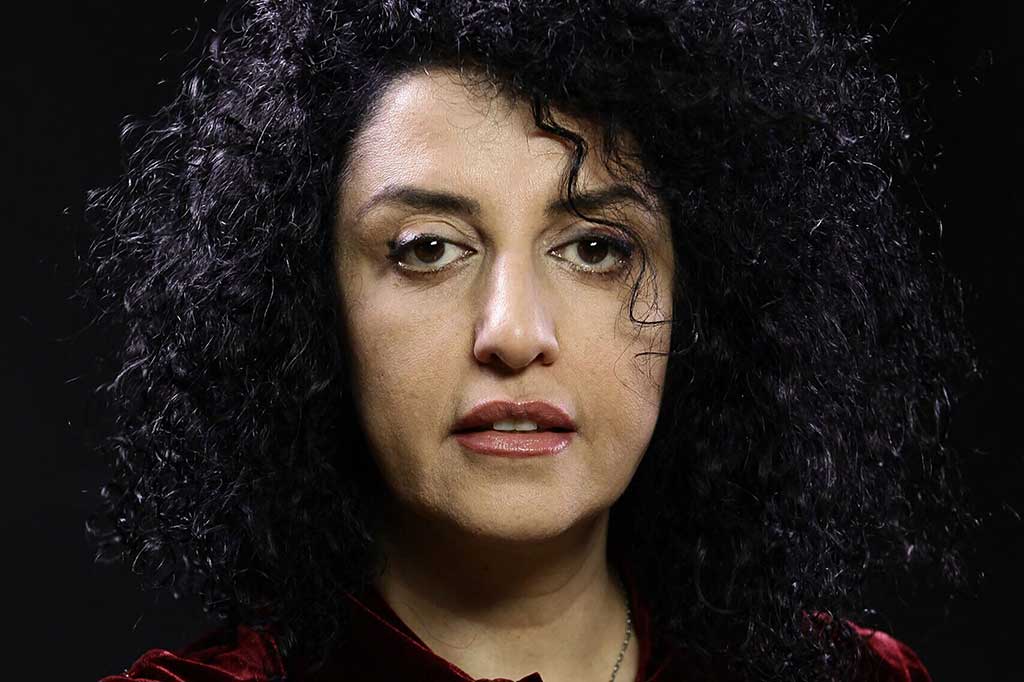 Pemenang Hadiah Nobel Perdamaian asal Iran, Narges Mohammadi, mulai melancarkan aksi mogok makan di penjara, Senin, 6 November 2023. Dia memprotes kegagalan penjara dalam memberikan akses terhadap perawatan medis.