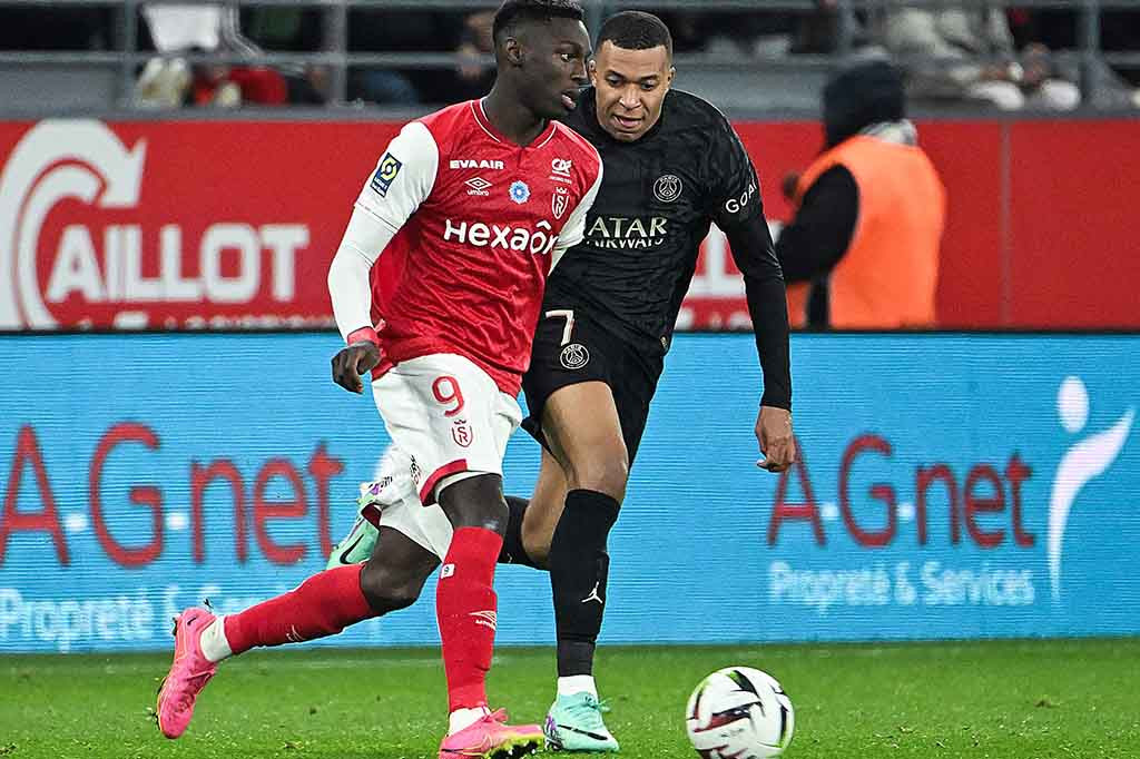 Mbappe membuka pesta golnya pada menit ketiga dan kemudian mencetak dua gol lainnya setelah turun minum di pertandingan yang dimainkan di wilayah Champagne.