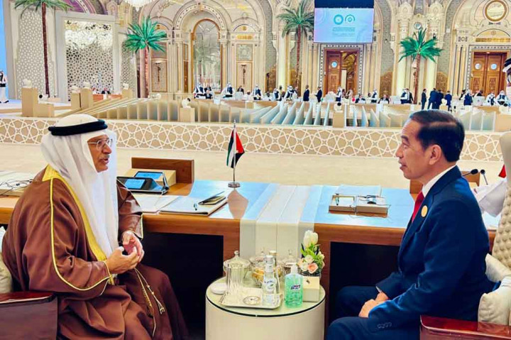 “Mendukung upaya King Abdullah mendorong perlunya terobosan politik bagi dimulainya proses perdamaian menuju kemerdekaan Palestina,” ujar Presiden Jokowi di King Abdulaziz International Convention Center (KAICC), Riyadh, Arab Saudi, pada Sabtu, 11 November 2023.