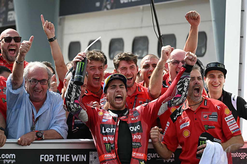 Ini merupakan kemenangan pertama Bastianini di MotoGP musim ini, setelah harus bergelut dengan cedera dan melewati sejumlah putaran penting.