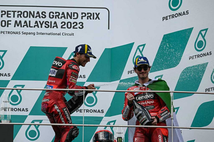 Finis di posisi kedua adalah Alex Marquez (Gresini Racing) dengan margin 1,535 detik. 