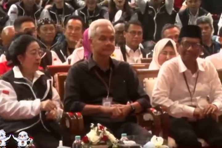 Pasangan calon Ganjar Pranowo dan Mahfud MD mendapatkan nomor urut tiga, sedangkan Prabowo Subianto-Gibran Rakabuming Raka mendapat nomor urut dua.