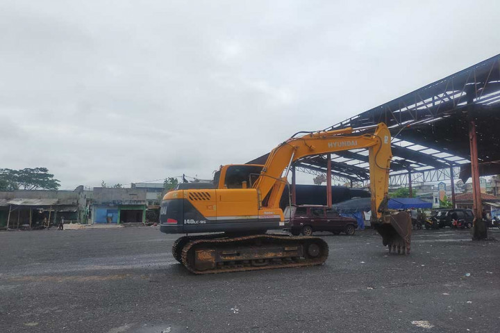 Hasil investigasi forum ormas Islam, kawasan bekas terminal Cilembang di Jalan Ir Juanda Kota Tasikmalaya, terdapat aktivitas penjualan minuman keras (miras) oplosan, prostitusi dan jual beli anjing hingga penjualan daging anjing untuk dikonsumsi. Pada tahun 2017 lalu, ada 96 unit bangunan dibongkar setelah dijadikan transaksi prostitusi dan penjualan miras.