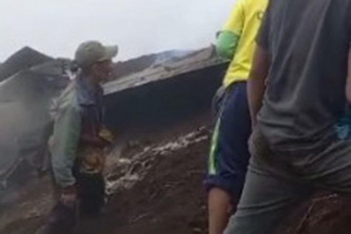 Kepala Staf TNI Angkatan Udara (KSAU) Marsekal TNI Fadjar Prasetyo, saat dihubungi di Jakarta, Kamis, membenarkan insiden jatuhnya dua pesawat TNI AU itu.