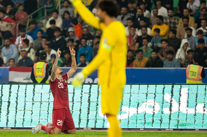 Menjelang berakhirnya babak pertama, Indonesia berhasil memperkecil ketertinggalannya menjadi 1-2 setelah umpan Rafael Struick dapat dikonversikan menjadi gol oleh Shayne Pattynama. Skor 1-2 tetap bertahan hingga babak pertama selesai.