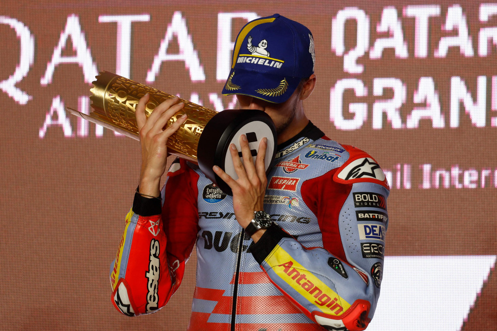 Martin sempat memangkas keunggulan Bagnaia di klasemen menjadi tujuh poin dengan memenangi sprint sehari sebelumnya. Namun di balapan utama, pembalap Spanyol itu merosot ke posisi kesembilan setelah awal yang buruk dan kesulitan menjaga kecepatan dengan Ducati Pramac-nya, hingga akhirnya pulang ke posisi ke-10.