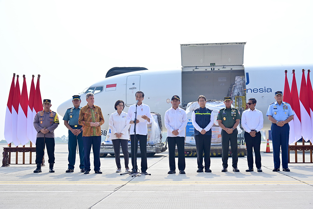Presiden Jokowi menuturkan bahwa pengiriman bantuan tahap kedua ini akan mengangkut sebesar 21 ton bantuan kemanusiaan yang terdiri atas makanan, obat-obatan, hingga perlengkapan rumah sakit.