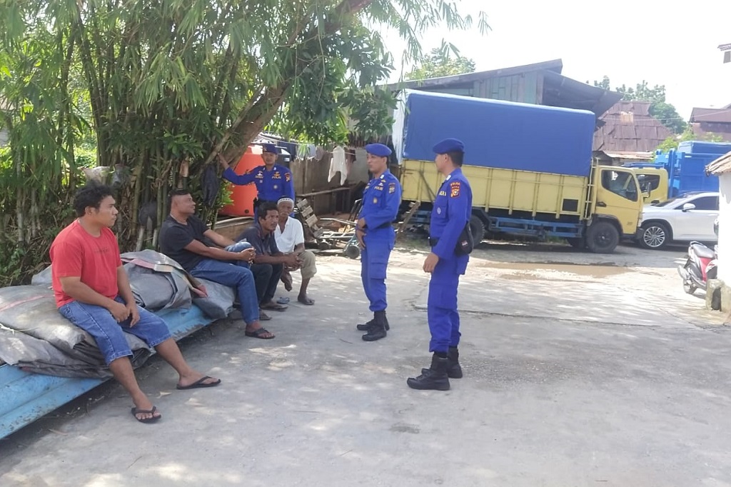 Ia menjelaskan, operasi itu adalah langkah proaktif dari aparat kepolisian untuk menjaga situasi yang kondusif dan aman dalam persiapan menuju pemilu 2024. Subsatgas Polairud sebagai satgas bantuan operasi siap mendukung dan berkontribusi aktif dalam memastikan dan memberikan rasa aman dan tertib di wilayah pesisir Pelabuhan Sei Duku dan sekitarnya.