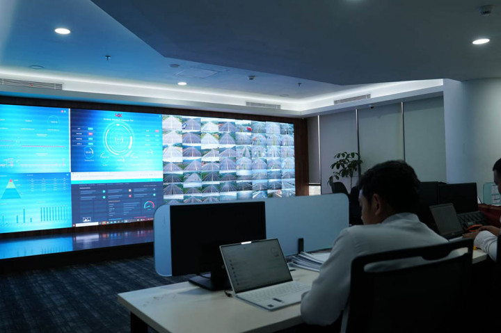 Sebagai pilar infrastruktur di Indonesia, teknologi menjadi salah satu pendukung yang penting dalam pengoperasian jalan tol. PT Hutama Karya (Persero) terus melakukan inovasi berbasis teknologi yang berkelanjutan untuk menciptakan infrastruktur teknologi yang dapat menunjang bisnis perusahaan dalam memberikan pelayanan yang optimal bagi pengguna jalan tol khususnya Jalan Tol Trans Sumatra (JTTS).