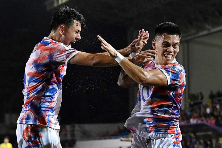 Puncaknya, setelah mendapatkan banyak peluang berbahaya, Filipina berhasil memecah kebuntuan pada menit ke-23 lewat Patrick Reichelt yang memanfaatkan kesalahan pemain Garuda untuk membawa timnya unggul 1-0.