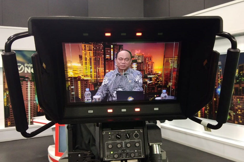 Menkominfo Budi Arie Setiadi mendadak jadi presenter dalam program Primetime News di Studio 1 Metro TV, Kebon Jeruk, Jakarta Barat, Rabu 22 November 2023.