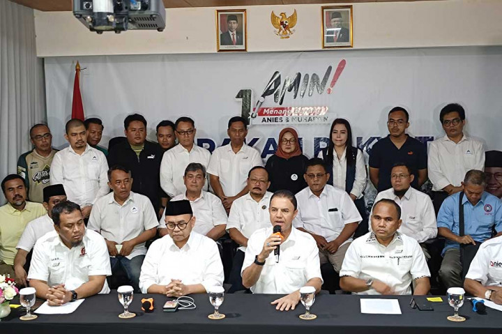 Selanjutnya, M. Nurkhoiron (Ketua Umum Laskar Santri), Abdurrahman Ma'mun (Koordinator Keumatan), Abdullah Mansuri (Ketua Umum IKAPPI), Djihadul Mubarok (Sekjen Garda Matahari), Ervan Tou (Ketua Umum Laskar AMAN), Nur Fitria Farhana (Majelis Taklim), dan Winston Herlanjaya (Koordinator Forum Perjuangan AMIN), Pdt. Shephard Supit (Ketua Umum Bersama AMIN Menuju Indonesia 1/BRANI 1), Ulung (Ketua Umum Indonesia-Tionghoa/KOMIT), Irjen (Purn.) Anas Yusuf (Pimpinan FKP3), dan Susanto Triyogo A. (Koordinator Eksponen Cipayung).