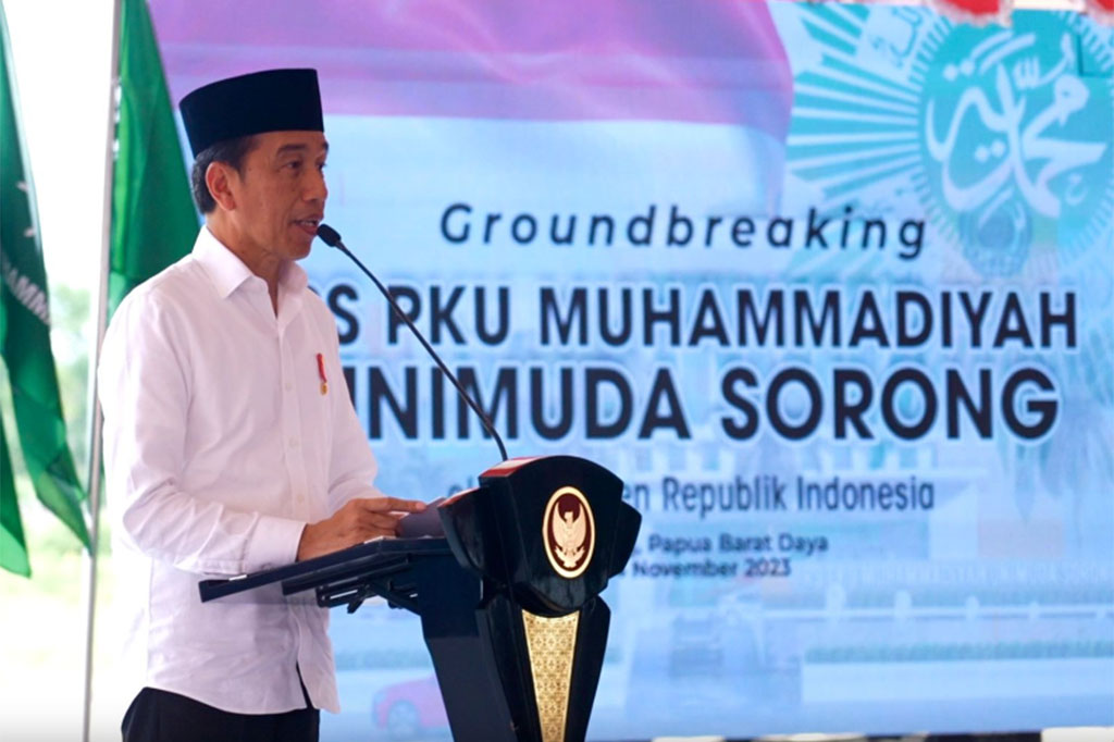 Jokowi menilai bahwa jika dilihat dari gambar RS PKU Muhammadiyah adalah rumah sakit terintegrasi, karena di dalamnya ada hotelnya dan mall.