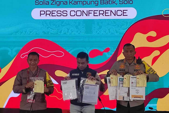 Menurut  Kasub Satgas Penegakan Hukum Pengamanan Wilayah (Pamwil) Jateng Operasi Aman Bacuya, Kombes Anwar Nasir dalam jumpa pers di Pusat Informasi Piala Dunia U-17 di Solo, Sabtu, 25 November 2023, tersangka MS bekerja seorang diri dan merencanakan aksi penipuan lewat medsos selama tiga bulan, sebelum Piala Dunia U-17 digelar. Ia membuat akun dengan nama nagoro erlangga di medsos FB.
