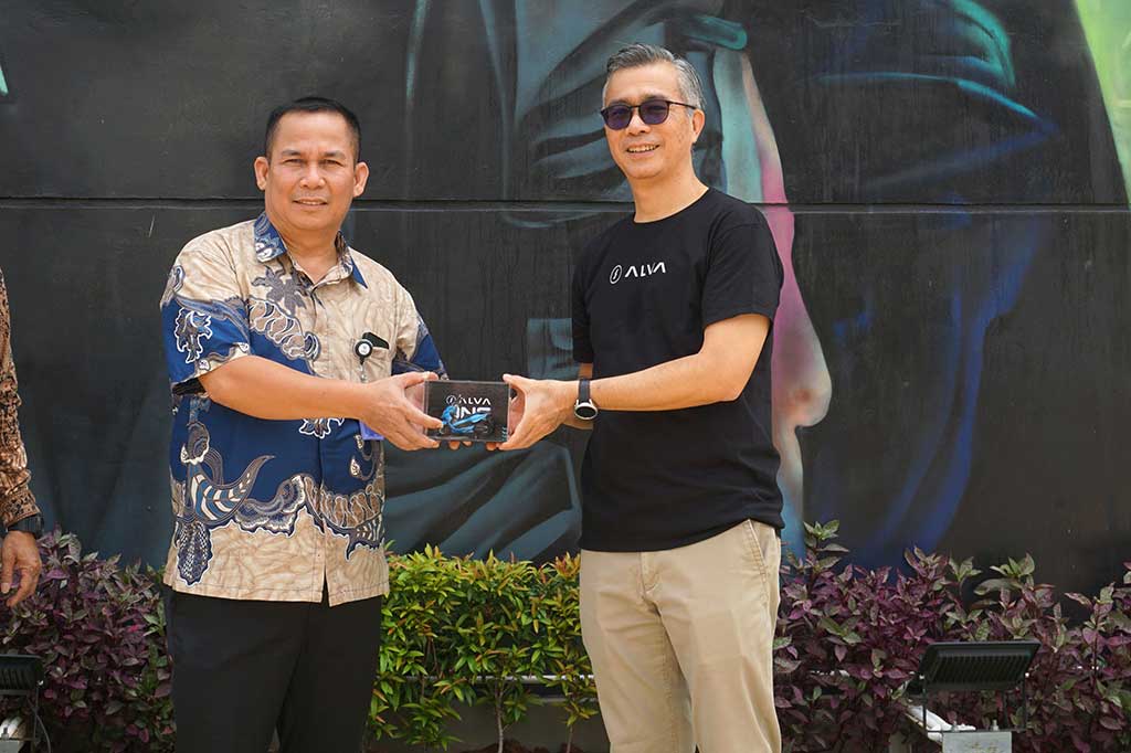 Moga Simatupang selaku Direktur Jendral Perlindungan Konsumen dan Tertib Niaga Kementerian Perdagangan hadir bersama lima jajaran direktur lainnya yang ada di Kemendag, untuk melakukan kunjungan ini.