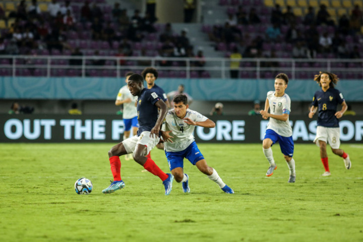 Tak hanya melaju ke semifinal, dengan kemenangan tipis melawan Uzbekistan, Les Bleus juga menjadi satu-satunya tim yang gawangnya masih perawan selama penyelenggaraan Piala Dunia U-17 2023.