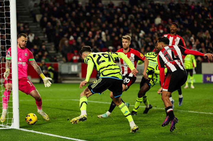 Kai Havertz mengirim Arsenal ke puncak Liga Premier ketika gol terakhir pemain Jerman itu memastikan kemenangan 1-0 di Brentford pada hari Sabtu, 25 November 2023.