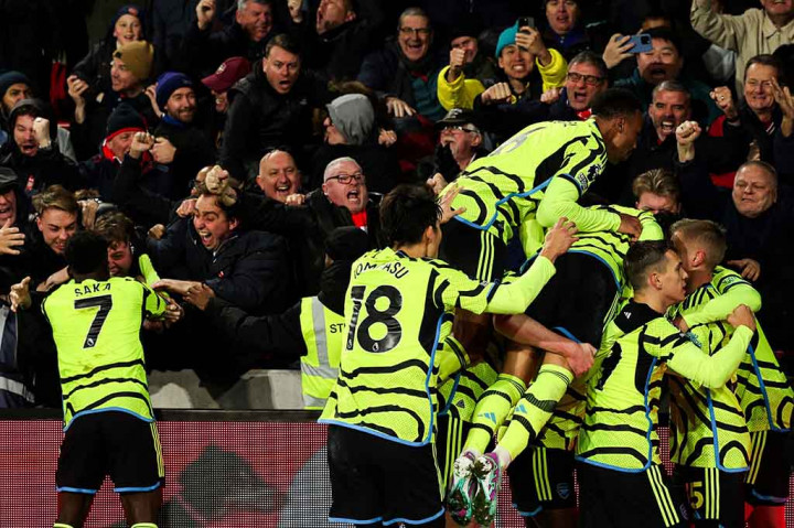 Brentford hampir membuat Arsenal membayar kelesuan mereka ketika sundulan Neal Maupay dengan cemerlang dihalau oleh Zinchenko yang membentang di garis gawang sebelum pemain depan Prancis itu melakukan tendangan rebound yang melebar.