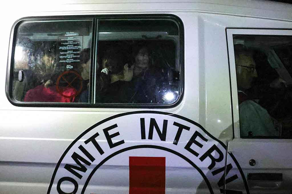 Hamas mengatakan pihaknya merespons secara positif mediator Mesir dan Qatar, setelah mereka menyampaikan janji Israel untuk menjunjung semua syarat perjanjian.