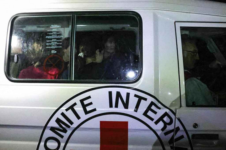 Hamas mengatakan pihaknya merespons secara positif mediator Mesir dan Qatar, setelah mereka menyampaikan janji Israel untuk menjunjung semua syarat perjanjian.