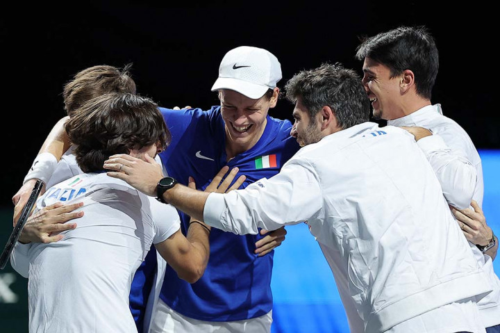 Petenis peringkat empat dunia itu meraih kemenangan pada pertandingan tunggal kedua setelah Matteo Arnaldi berusaha keras untuk mengalahkan Alexei Popyrin 7-5, 2-6, 6-4 pada pertandingan pembuka.