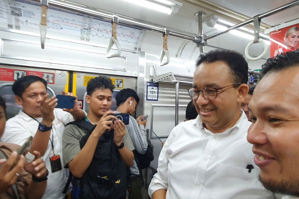 Anies memulai kampanye hari ini di Kampung Tanah Merah, Jakarta Utara. Kemudian, ia singgah untuk menghadiri acara di GOR Ciracas, Jakarta Timur; dan GOR Laga Tangkas, Bogor, Jawa Barat. Lalu, ia menyapa warga di Jembatan Merah, Bogor, dan naik KRL dari Bogor ke Jakarta.