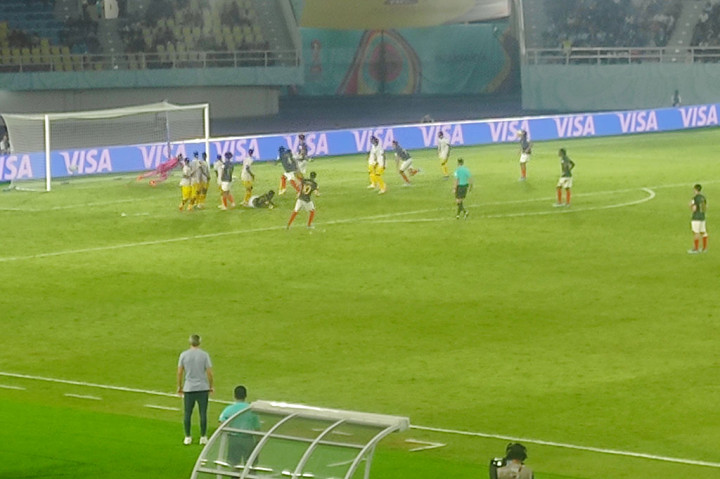 Prancis akan menantang Jerman dalam final Piala Dunia U-17 pada 2 Desember mendatang, seusai menjungkalkan Mali 2-1 (0-1) dalam semifinal di Stadion Manahan, Solo, Selasa, 29 November 2023 malam.