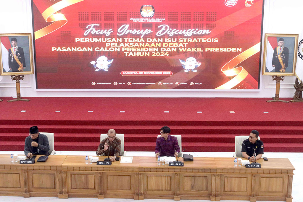 Ketua Komisi Pemilihan Umum (KPU) RI Hasyim Asy'ari mengatakan debat calon presiden dan wakil presiden peserta Pilpres 2024 tidak akan digelar seperti kuis cerdas cermat yang bersifat monoton atau tidak interaktif.