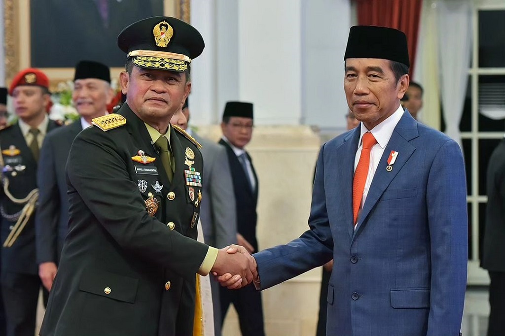 Dalam pelantikan tersebut, Presiden Jokowi mengambil sumpah jabatan Maruli Simanjuntak sebagai Kasad. Kemudian dilanjutkan dengan penandatanganan berita acara pengangkatan sumpah jabatan.