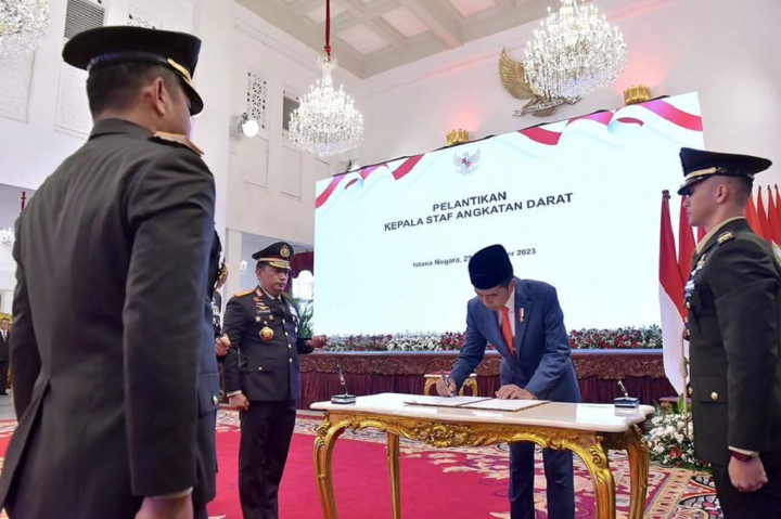 Dengan pelantikan ini Maruli mendapatkan kenaikan pangkat satu tingkat lebih tinggi menjadi Jenderal TNI.