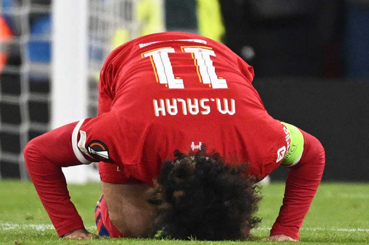 Salah mengemas gol ketiga untuk Liverpool sekaligus gol ke-13 nya musim ini pada menit ke-51, saat ia sukses mengeksekusi penalti. Penalti itu didapat Liverpool setelah Gakpo dilanggar Lawal di kotak terlarang.