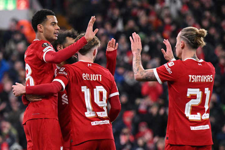 Penyerang Belanda Gakpo menutup pesta gol Liverpool dengan sepakan kerasnya untuk menjadi gol, menjelang laga usai.