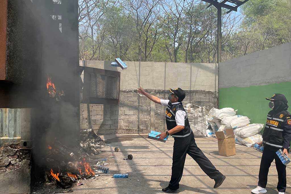 Nilai barang keseluruhan yang dimusnahkan adalah Rp9,8 miliar. Sementara potensi cukai dari barang kena cukai (BKC) Ilegal tersebut sebesar Rp5,75 miliar.