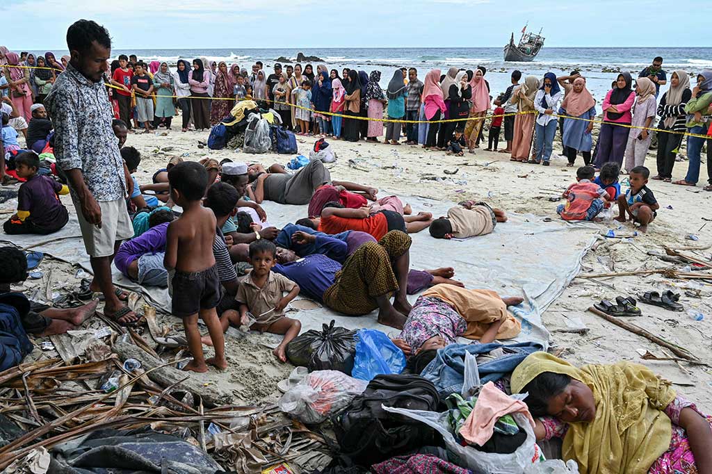 Sebanyak 139 pengungsi Rohingya kembali mendarat di wilayah pesisir pantai Ie Meulee Kecamatan Sukajaya Kota Sabang, Aceh. Kedatangan mereka mendapat penolakan dari warga setempat.