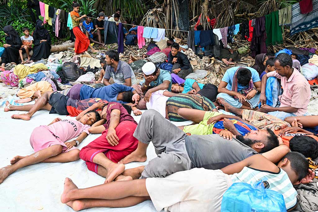 Doffa menyampaikan, secara kemanusiaan pihaknya memberikan bantuan awal kebutuhan dasar seadanya kepada para pengungsi, dan selebihnya dapat ditindaklanjuti oleh pihak berwenang. Dirinya meminta kepada pihak yang menangani mereka untuk segera mengevakuasi seluruh pengungsi Rohingya tersebut.