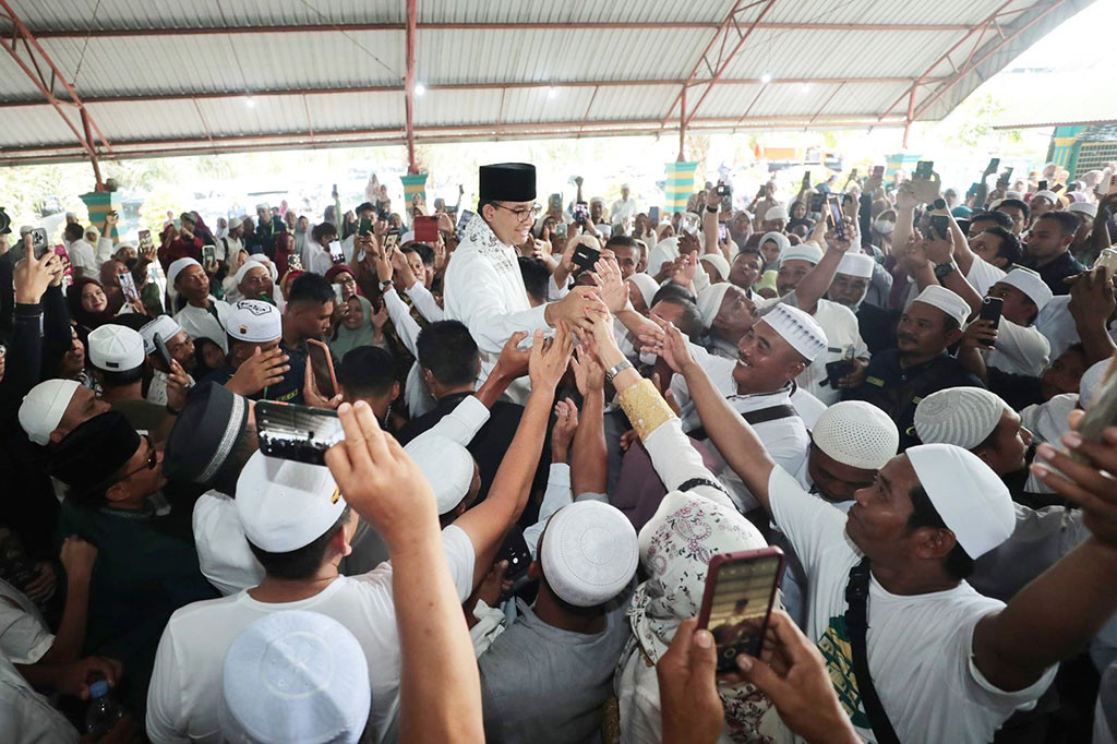 Lebih lanjut kedatangan Anies ini sebagai bentuk silaturahmi untuk merangkul semua apalagi ulama, yang menjadi mitra dari pemerintah atau dalam islam disebut harmonisasi ulama dan umaroh