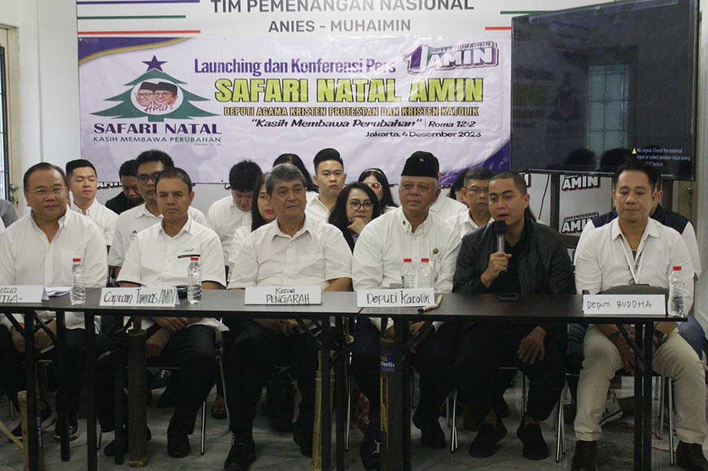 Namun, Anies membuktikan bahwa bukan sosok seperti itu. Beberapa sudah memberikan Izin Mendirikan Bangunan (IMB) kurang lebih 50 untuk pembangunan gereja di DKI Jakarta. Selain IMB, Bantuan Operasional Tempat Ibadah (BOTI) juga digelontorkan Anies.