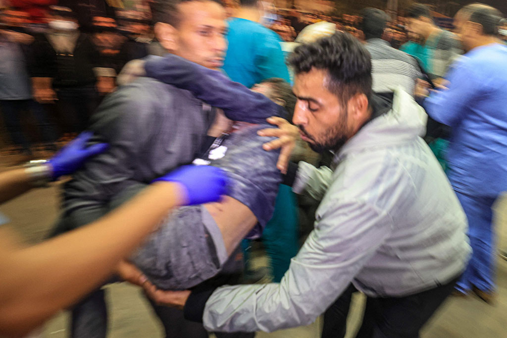 Sedangkan jumlah korban luka-luka di Jalur Gaza selama periode yang sama juga meningkat menjadi 41.316 orang. Sementara itu, jumlah korban tewas di Israel tercatat sekitar 1.200 orang.