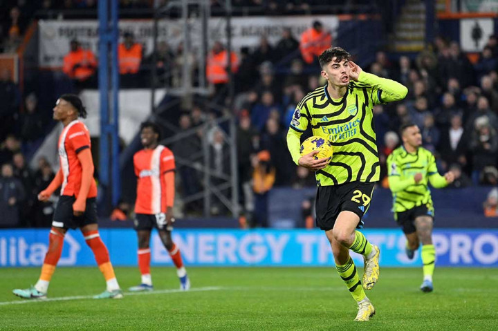 Hanya berselang tiga menit, Arsenal dapat menyamakan kedudukan melalui gol yang dicetak Kai Havertz setelah menerima umpan dari Gabriel Jesus sehingga skor berubah kembali sama kuat 3-3.