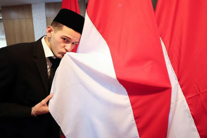 Justin Quincy Hubner resmi menjadi Warga Negara Indonesia (WNI). Hal itu setelah Justin melakukan pengambilan sumpah dan janji setia pewarganegaraan Republik Indonesia di Kanwil Kemenkum dan HAM DKI Jakarta, Rabu, 6 Desember 2023.