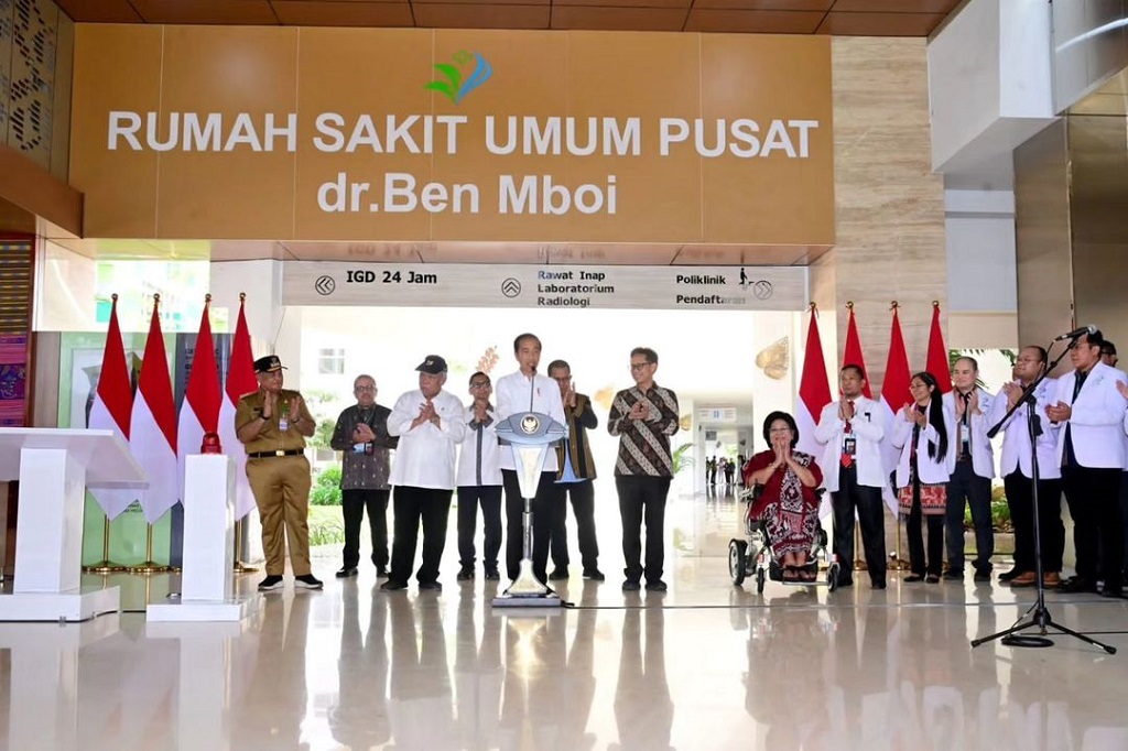 Presiden Joko Widodo (Jokowi) mengatakan Rumah Sakit Umum Pusat (RSUP) Ben Mboi yang dibangun dengan anggaran Rp420 miliar lebih di Kota Kupang Provinsi Nusa Tenggara Timur merupakan rumah sakit terbesar di wilayah Indonesia bagian timur.