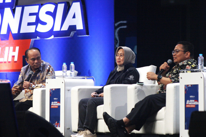 Menteri Komunikasi dan Informatika Budi Arie Setiadi mengajak masyarakat untuk semakin meningkatkan literasi digital guna mencegah gangguan informasi, termasuk hoaks dalam Pemilihan Umum (Pemilu) 2024.
