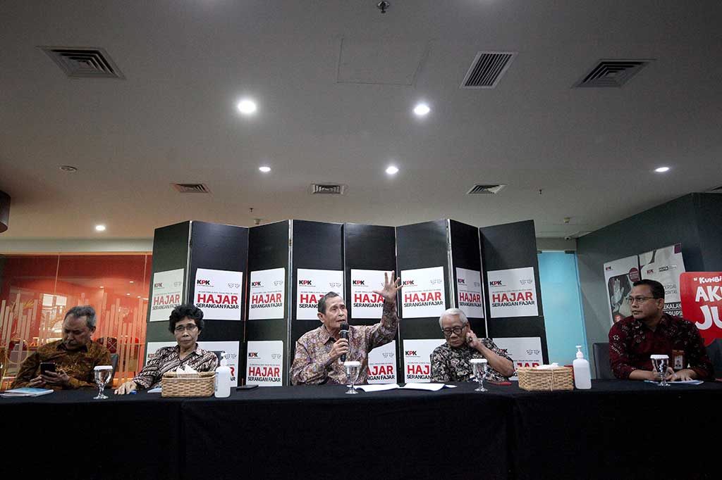 Kemudian berhubungan dengan adanya harta kekayaan yang tidak dilaporkan dalam Laporan Harta Kekayaan Penyelenggara Negara (LHKPN), antara lain soal hutang dan sewa rumah di Kartanegara 46.