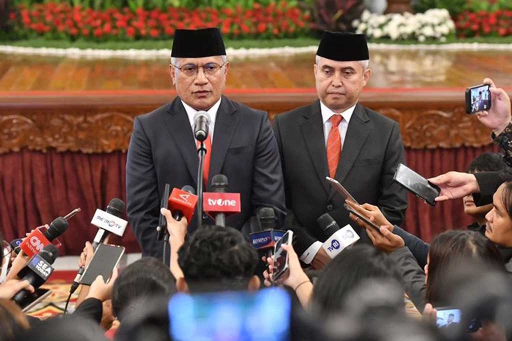 Dalam keterangannya usai pelantikan, Marthinus Hukom menyampaikan apresiasi terhadap amanah yang diberikan oleh Presiden Jokowi. Ia mengatakan akan melanjutkan program-program kerja pimpinan BNN sebelumnya dan melakukan inovasi untuk mencegah peredaran narkotika di Tanah Air.