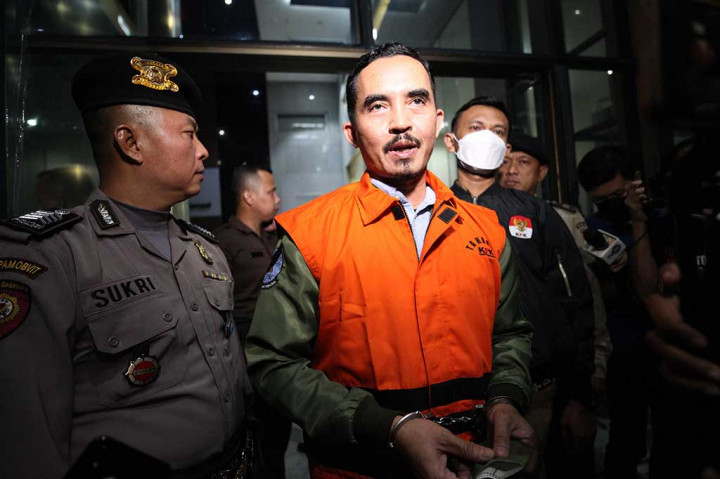 Penyidik lembaga antirasuah menetapkan Eko Darmanto sebagai tersangka pada Selasa, 12 Oktober, setelah meningkatkan status kasus dugaan penerimaan gratifikasi dan TPPU mantan Kepala Kantor Bea Cukai Yogyakarta Eko Darmanto ke tahap penyidikan.