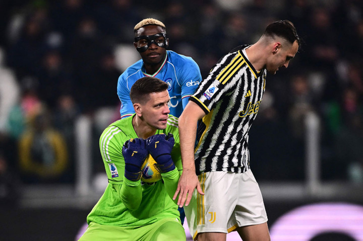 Peluang bagus Napoli lainnya didapat Giovanni Di Lorenzo setelah terjadi kemelut di pertahanan Juventus, namun kiper Wojciech Szczesny melesat keluar dari gawangnya untuk melakukan penyelamatan.