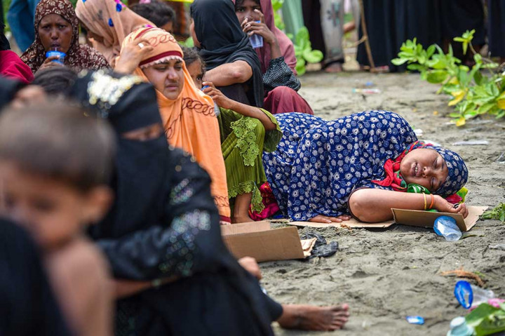Kata dia, total pengungsi Rohingya yang kembali diantar ke Kantor Gubernur Aceh sebanyak 137 orang. Termasuk dua orang yang sebelumnya sempat diduga kabur, lalu berhasil diamankan polisi. Namun kini kembali lagi ke rombongan.