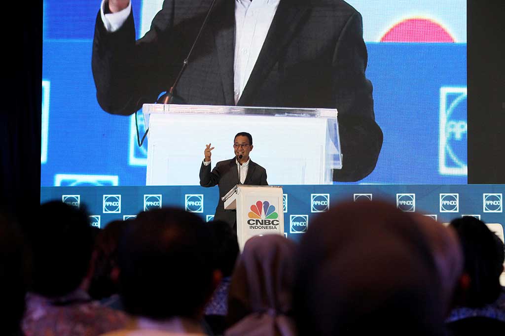 Anies juga berbicara soal pengambilan keputusan soal pajak harus dalam kewajaran. Keputusan itu mestinya tidak hanya mempertimbangkan situasi domestik. 