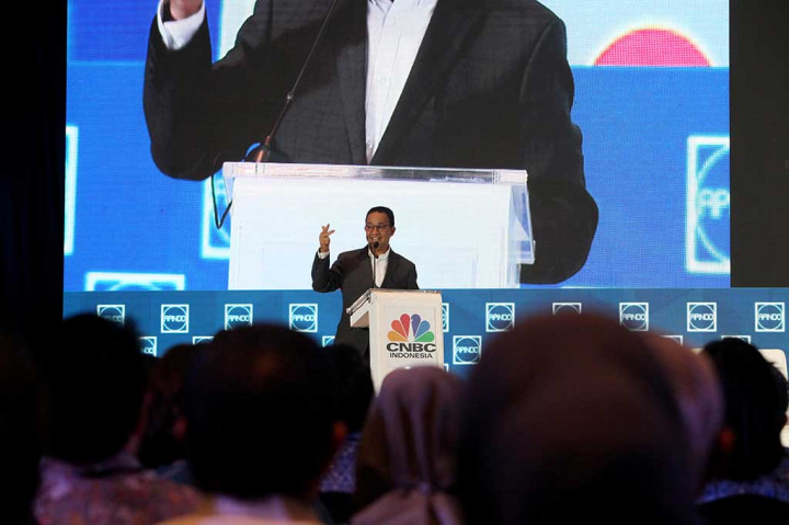 Anies juga berbicara soal pengambilan keputusan soal pajak harus dalam kewajaran. Keputusan itu mestinya tidak hanya mempertimbangkan situasi domestik. 