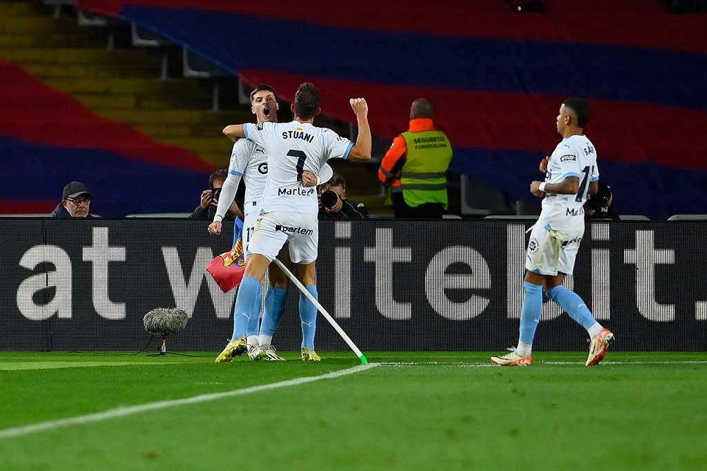 Girona kemudian melengkapi kemenangan itu dengan gol keempat mereka yang tercipta pada menit ke-95, berkat gol yang dikemas pemain senior Uruguay Stuani. 